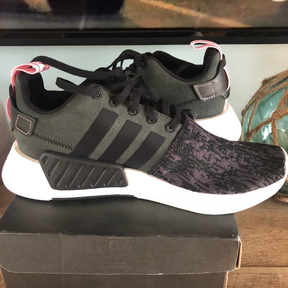 Women’s Adidas NMD_R2 running shoes